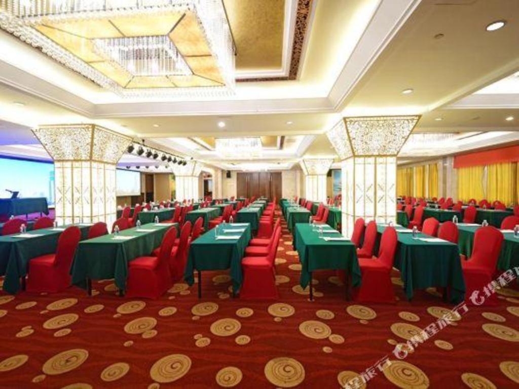Golden Sea View Hotel Haikou Haikou  Exterior foto