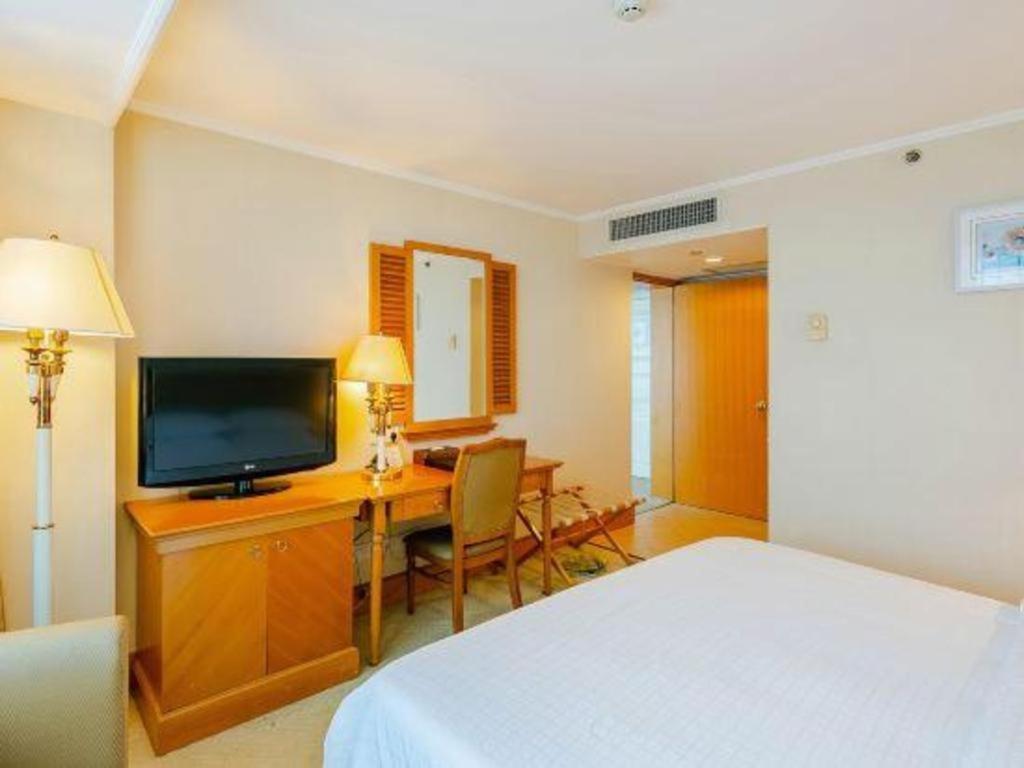 Golden Sea View Hotel Haikou Haikou  Exterior foto