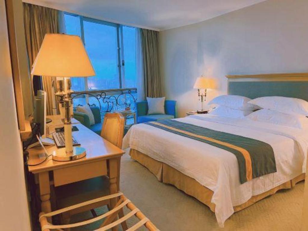 Golden Sea View Hotel Haikou Haikou  Exterior foto