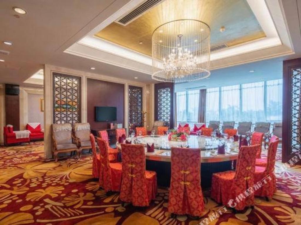 Golden Sea View Hotel Haikou Haikou  Exterior foto